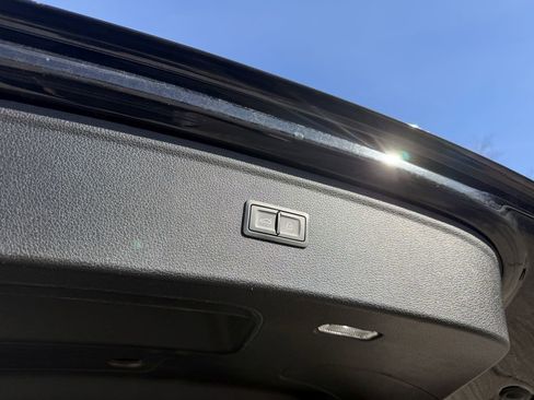 Used 2021 Audi Q5 2.0T Premium w/ Convenience Package image 23