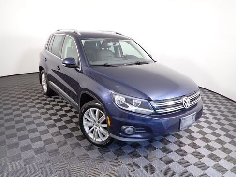 Used 2014 Volkswagen Tiguan SE AWD/4WD image 9