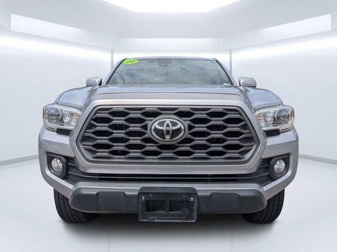 Used 2020 Toyota Tacoma TRD Off-Road w/ Technology Package AWD/4WD image 7