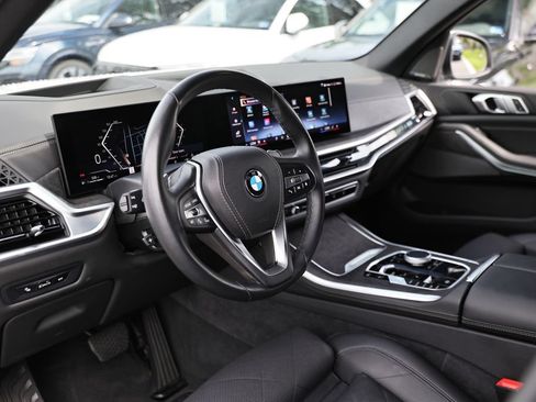 Used 2025 BMW X5 xDrive40i AWD/4WD image 21
