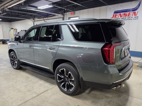 Used 2024 GMC Yukon Denali w/ Max Trailering Package image 5