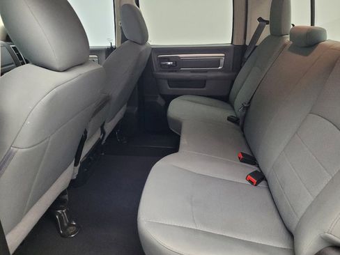 Used 2020 RAM 1500 Classic SLT image 18