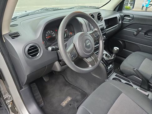 Used 2012 Jeep Patriot Sport image 11