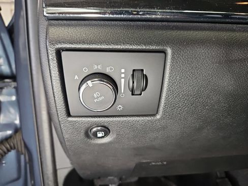 Used 2020 Jeep Grand Cherokee Trailhawk AWD/4WD image 18