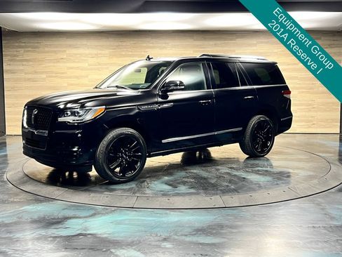 Used 2022 Lincoln Navigator Reserve AWD/4WD image 4
