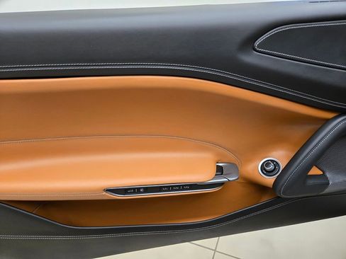 Used 2017 Ferrari GTC4Lusso image 34