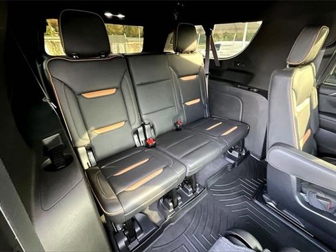 Used 2021 GMC Yukon XL AT4 w/ Technology Package image 26