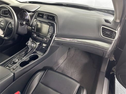 Used 2023 Nissan Maxima SV w/ Floor Mat Group image 28