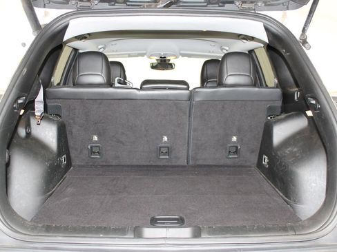 Used 2019 Jeep Cherokee Limited image 13