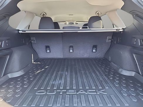 Used 2023 Subaru Outback Premium image 20