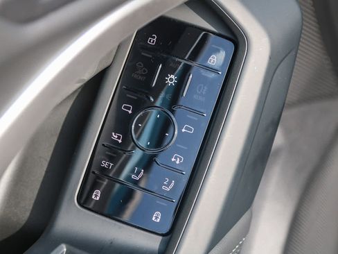 New 2025 Audi Q5 Premium image 31