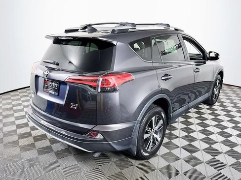 Used 2016 Toyota RAV4 XLE AWD/4WD image 7
