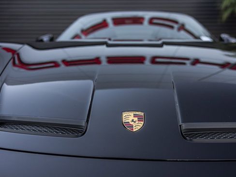 Used 2022 Porsche 911 GT3 image 31