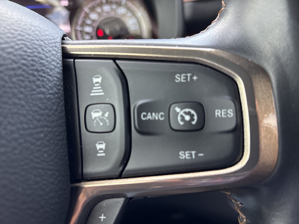Used 2022 RAM 1500 Limited AWD/4WD image 22