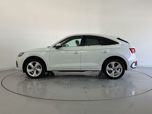 Used 2023 Audi Q5 2.0T Premium Plus w/ Premium Plus Package AWD/4WD image 2