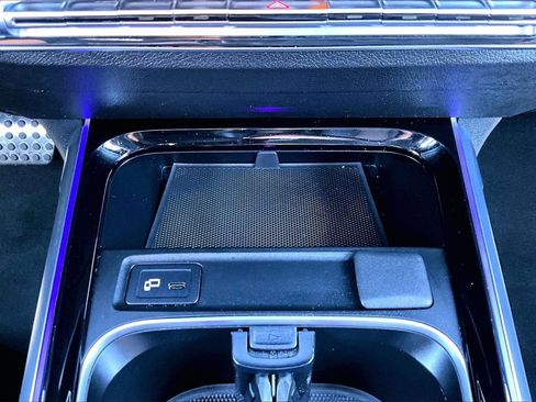 Used 2022 Mercedes-Benz GLB 35 AMG 4MATIC image 15