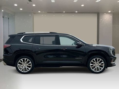 Used 2024 GMC Acadia Denali w/ LPO, Floor Liner Package AWD/4WD image 5