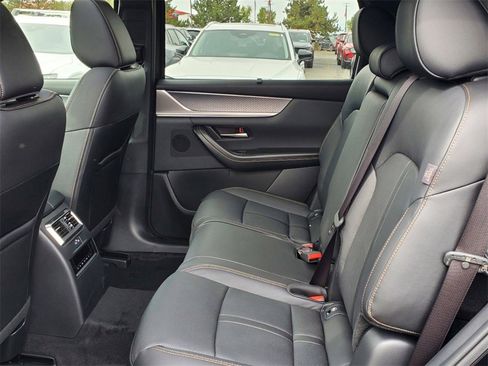 New 2025 MAZDA CX-70 3.3 Turbo w/ Premium Package image 16