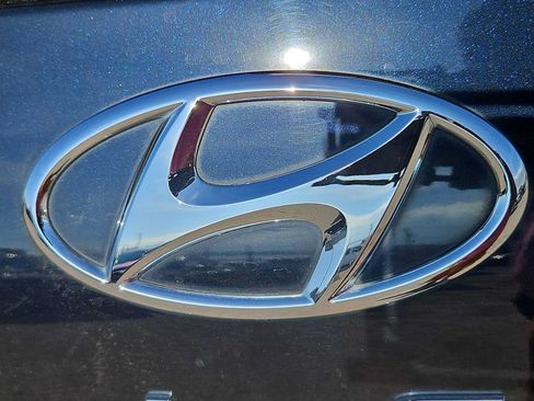 Used 2023 Hyundai Palisade Limited FWD image 11