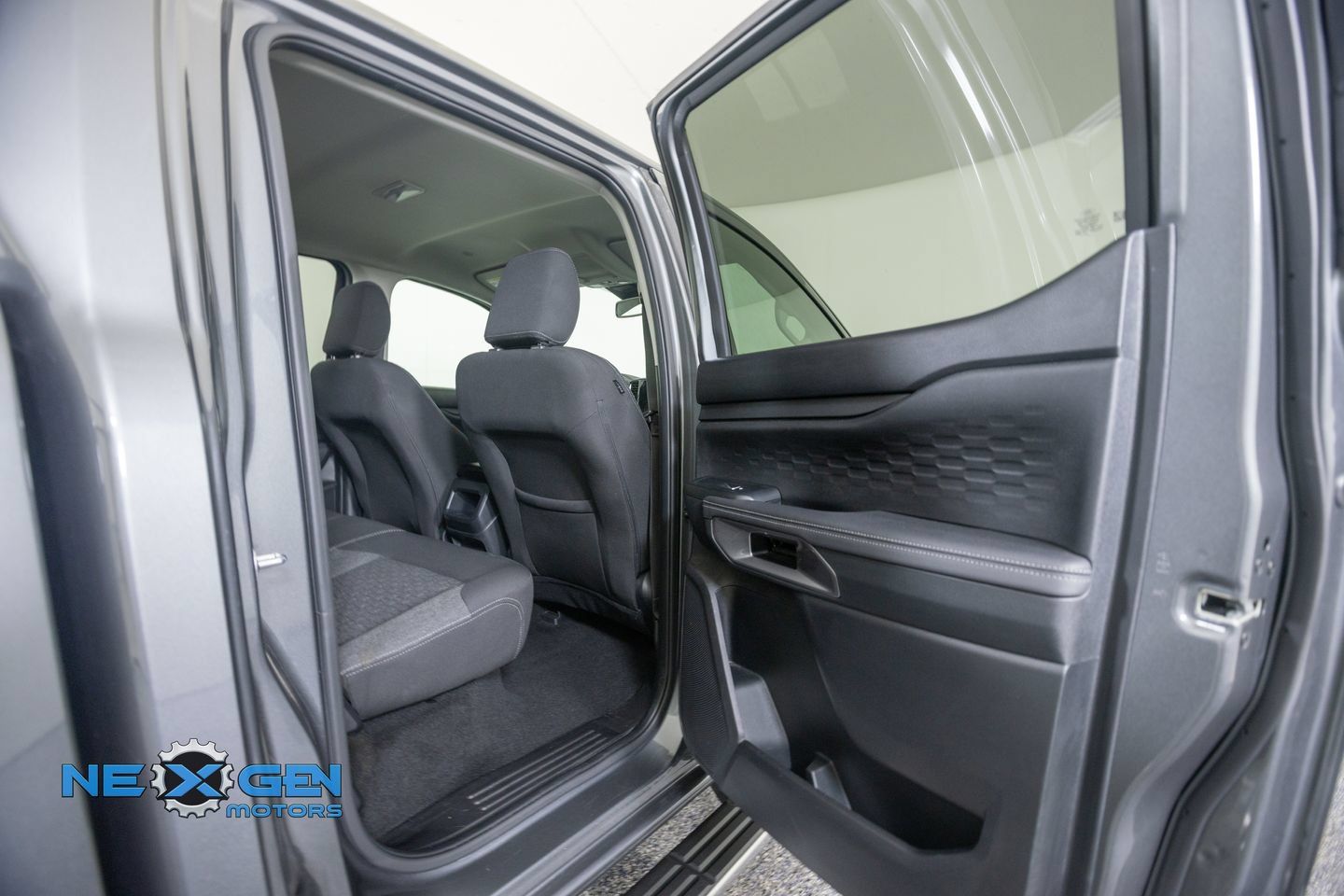 Used 2024 Ford Ranger XLT w/ Equipment Group 301A High AWD/4WD image 39