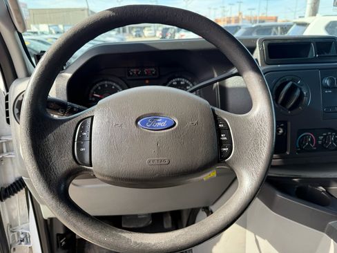 Used 2009 Ford E-150 and Econoline 150 E-150 image 12