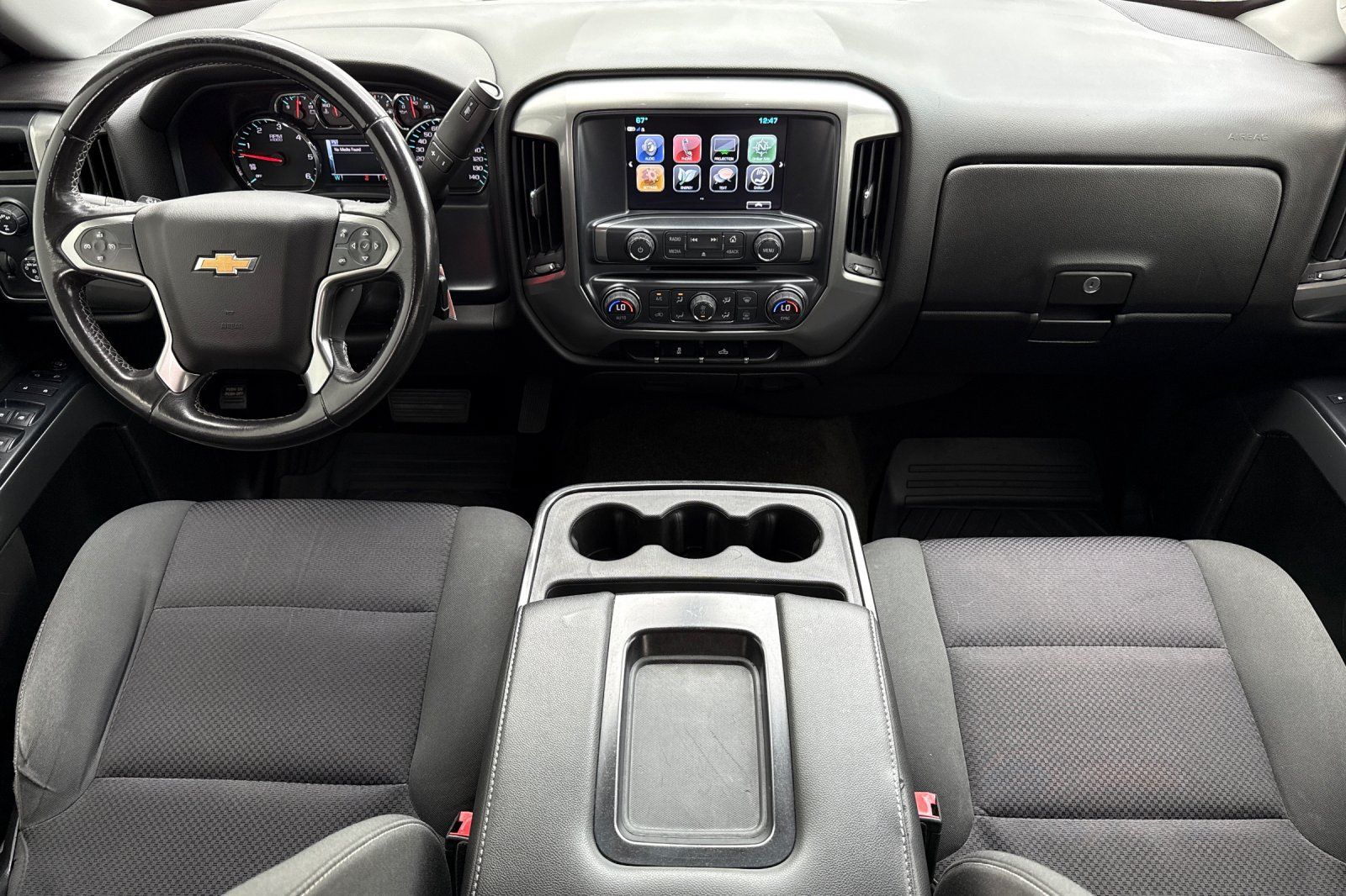 Used 2018 Chevrolet Silverado 1500 LT w/ LT Eassist Package AWD/4WD image 13