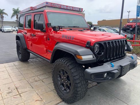 Used 2023 Jeep Wrangler Unlimited AWD/4WD image 1