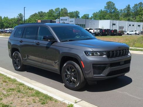 New 2026 Jeep Grand Cherokee L 4WD image 15