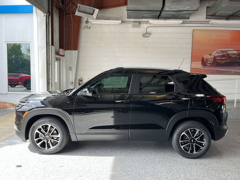 New 2026 Chevrolet TrailBlazer LT FWD image 5
