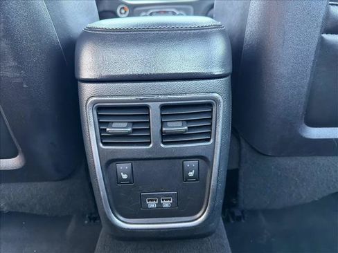 Used 2019 Dodge Charger SXT w/ Leather Interior Group RWD image 23