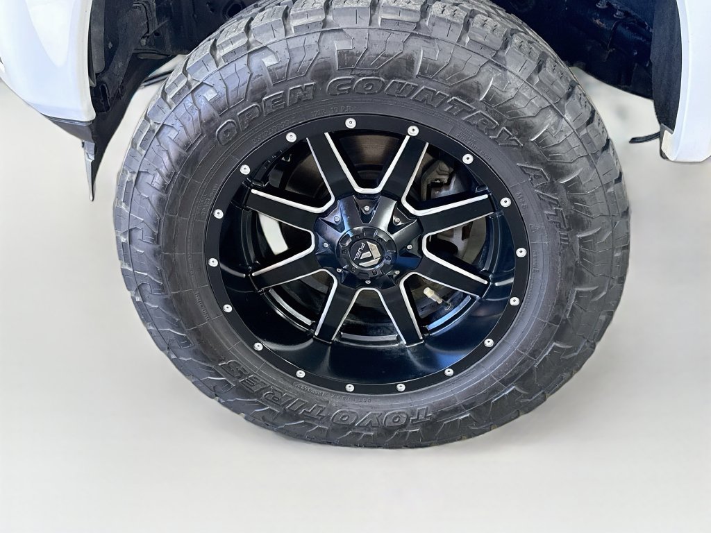 Used 2018 Ford F150 XLT w/ Equipment Group 302A Luxury AWD/4WD image 38
