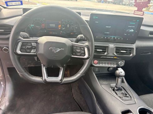 Used 2026 Ford Mustang Coupe RWD image 16