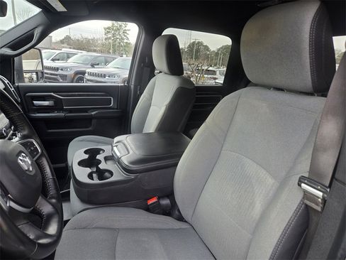Used 2024 RAM 2500 Big Horn image 9