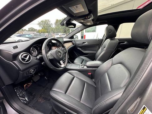 Used 2016 Mercedes-Benz GLA 250 4MATIC image 9