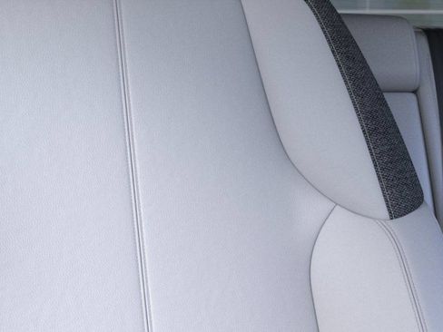 New 2026 Cadillac Optiq Luxury 1 w/ LPO, Floor Liner Package AWD/4WD image 21
