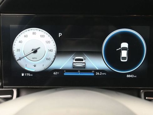 Used 2023 Hyundai Elantra SEL w/ Convenience Package FWD image 11