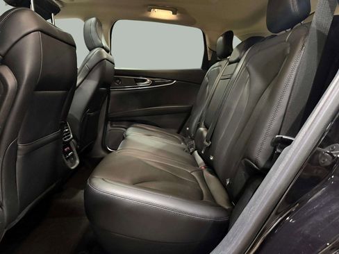 Certified 2021 Lincoln Nautilus Reserve w/ Equipment Group 201A image 24