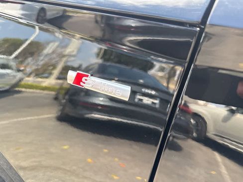 Used 2022 Audi Q5 2.0T Premium w/ Convenience Package image 31