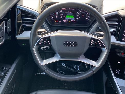 Used 2023 Audi Q4 e-tron Premium Plus w/ Premium Plus image 4