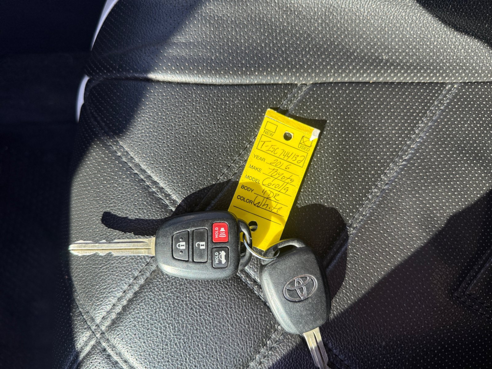 Used 2016 Toyota Corolla L FWD image 35