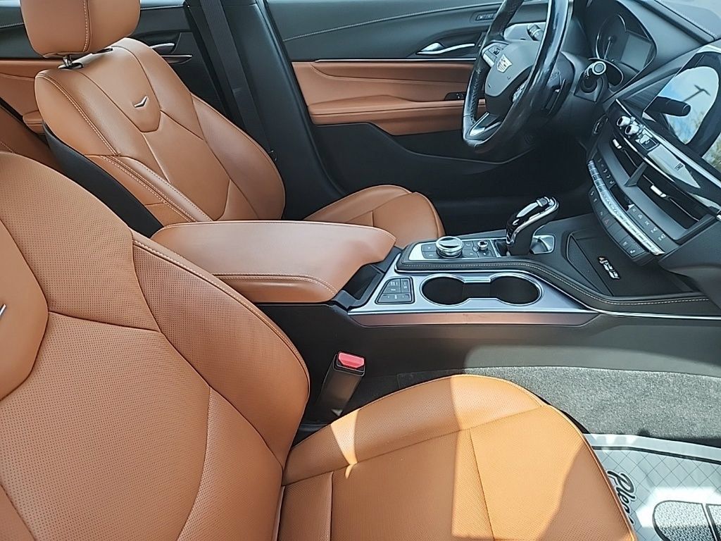 Used 2020 Cadillac CT4 Premium Luxury RWD image 16