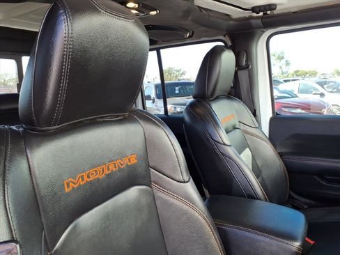 Used 2020 Jeep Gladiator Mojave image 12