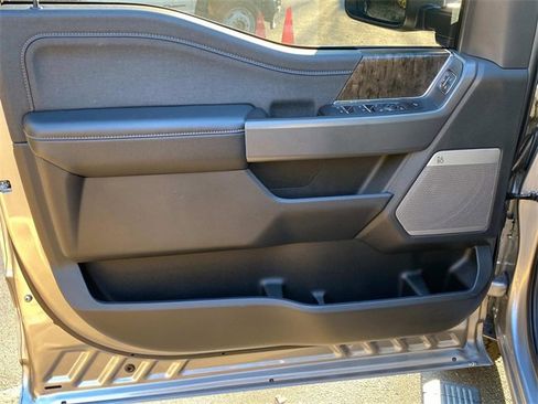 Used 2024 Ford F250 Lariat w/ Lariat Ultimate Package image 12