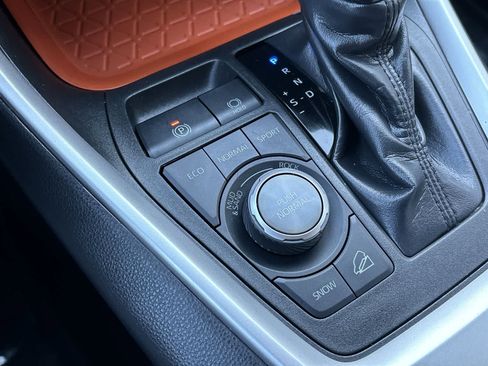 Used 2019 Toyota RAV4 Adventure w/ Cold Weather Package image 26