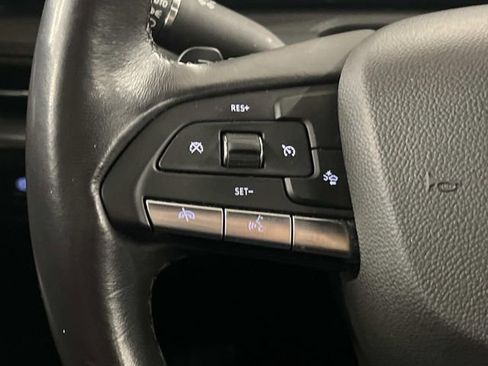 Used 2024 Cadillac XT4 Premium Luxury image 15