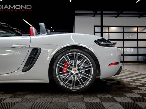 Used 2021 Porsche 718 Boxster GTS RWD image 14