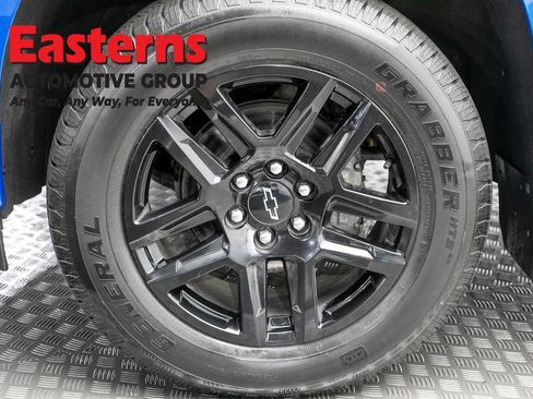 Used 2024 Chevrolet Silverado 1500 Custom w/ LPO, Dark Essentials Package AWD/4WD image 29