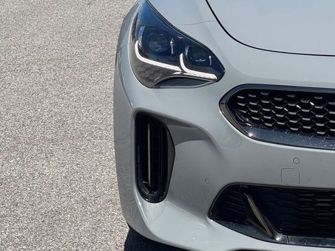 Used 2023 Kia Stinger GT2 AWD/4WD image 7