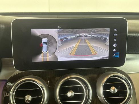 Used 2022 Mercedes-Benz GLC 300 image 31