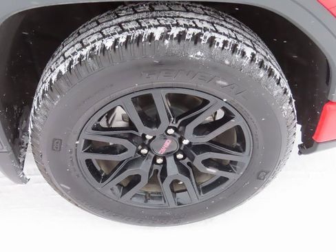 Used 2025 GMC Sierra 1500 Elevation image 14